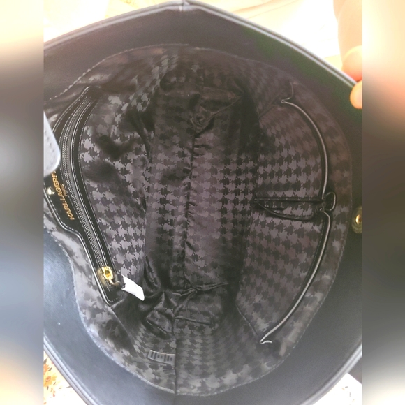 KARL LAGERFELD TOTE WITH DUSTBAG NWT. - Picture 4 of 6